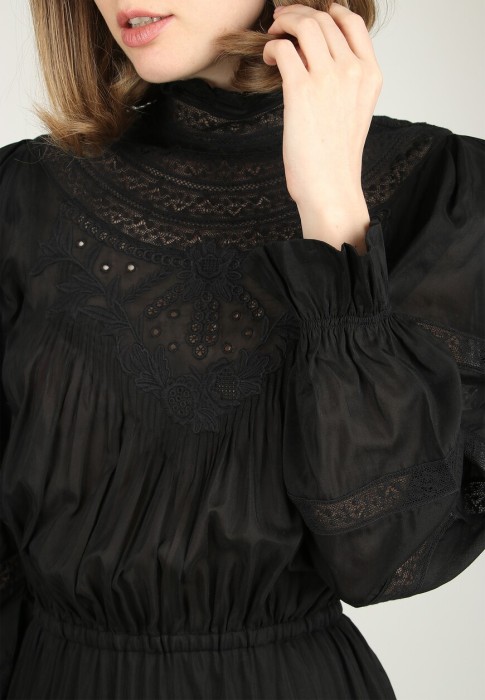 платье  из проверенных материалов спереди