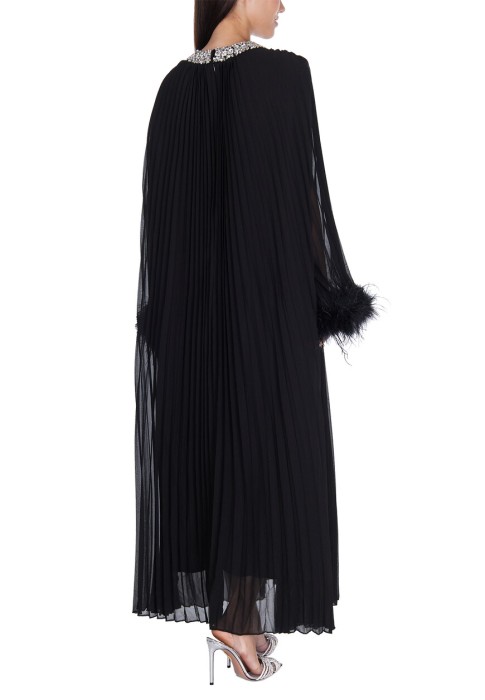 Товар черного цвета с внутренней стороны