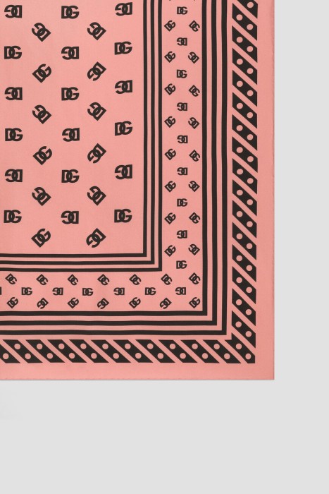 платок  модель из коллекции dna из италии вид сбоку