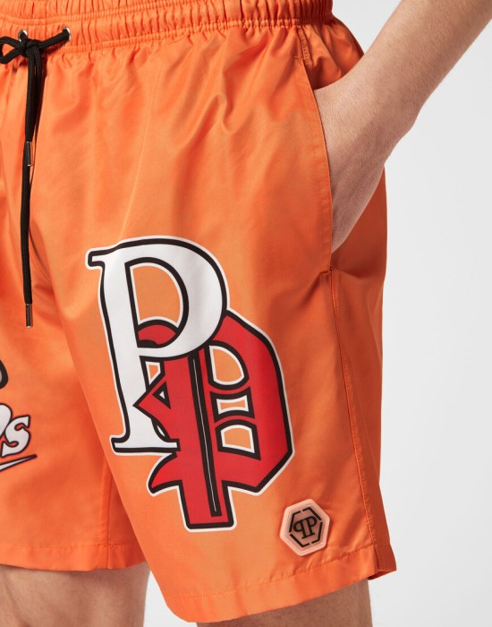 Товар оранжевого цвета с внутренней стороны