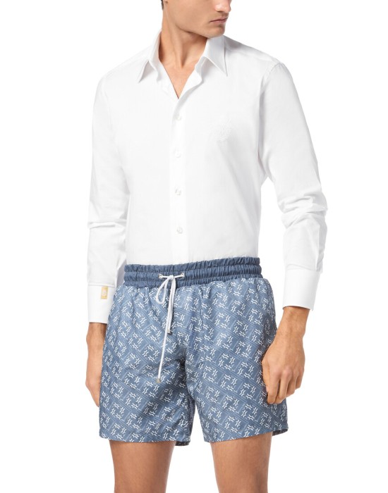 Товар синего цвета с внутренней стороны