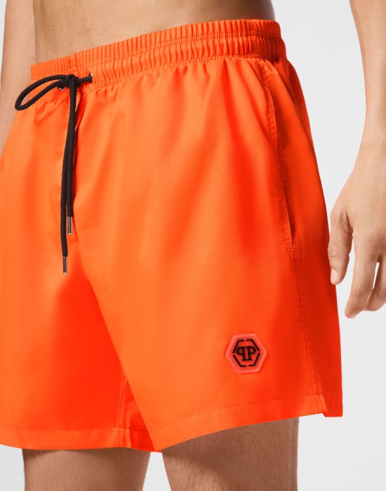 Товар оранжевого цвета с внутренней стороны