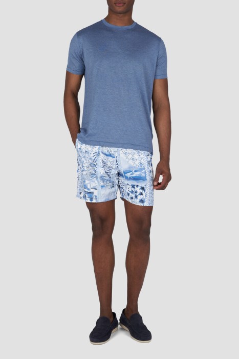 Товар разноцветного цвета с внутренней стороны