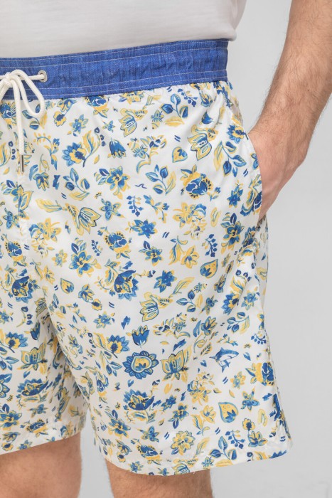 плавки  из италии вид сбоку