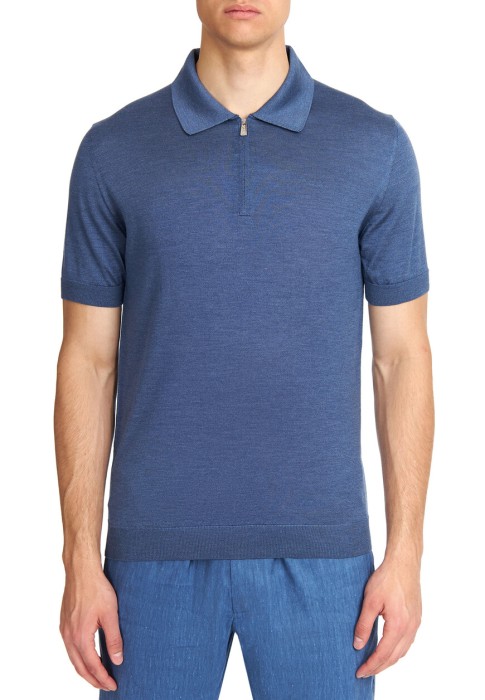 Товар синего цвета с внутренней стороны