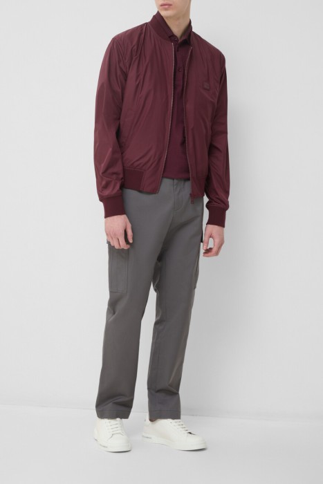 Товар бордового цвета с внутренней стороны