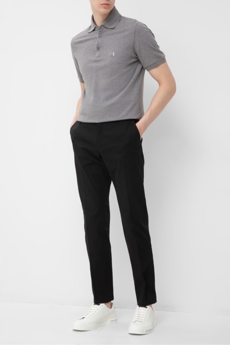 Товар серого цвета с внутренней стороны