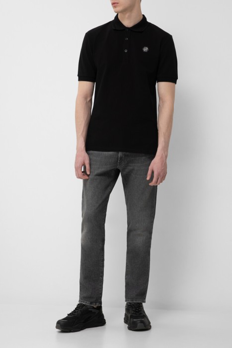 Товар черного цвета с внутренней стороны