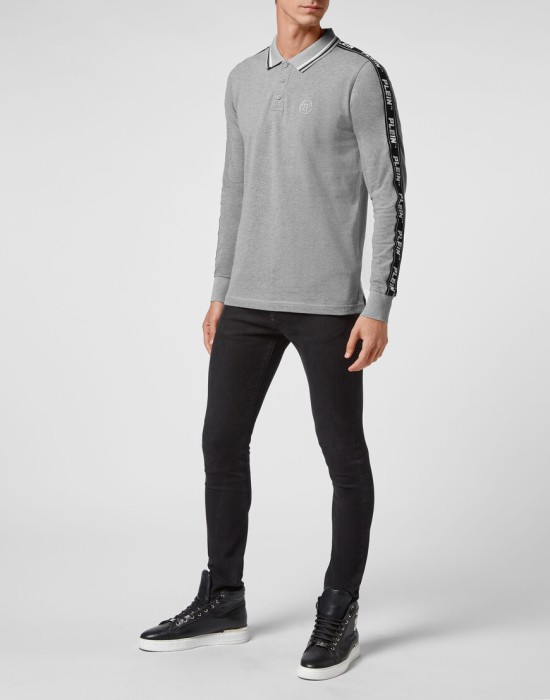 Товар серого цвета с внутренней стороны