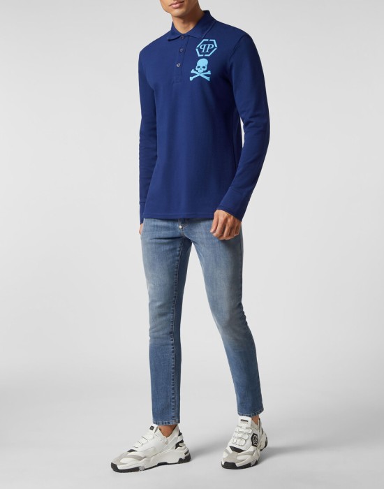 Товар синего цвета с внутренней стороны