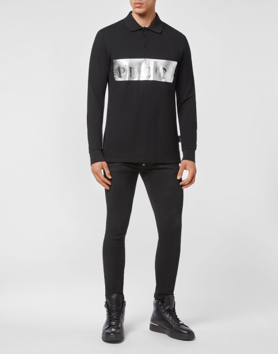 Товар черного цвета с внутренней стороны