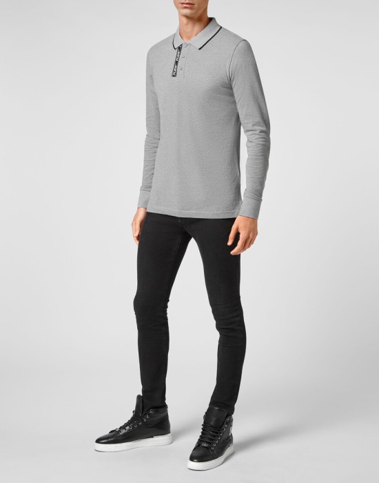 Товар серого цвета с внутренней стороны