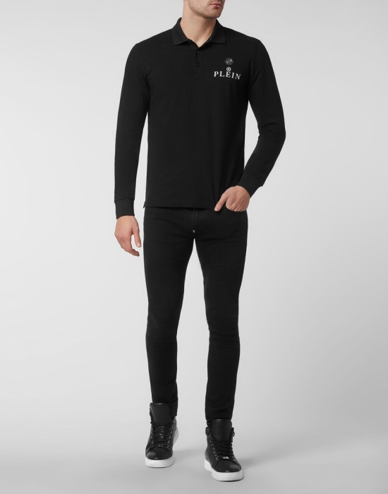 Товар черного цвета с внутренней стороны