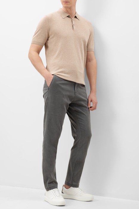 Товар бежевого цвета с внутренней стороны