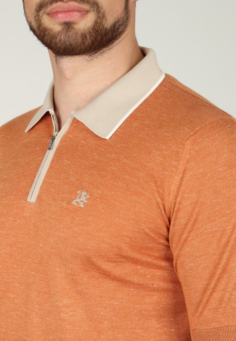 Товар оранжевого цвета с внутренней стороны