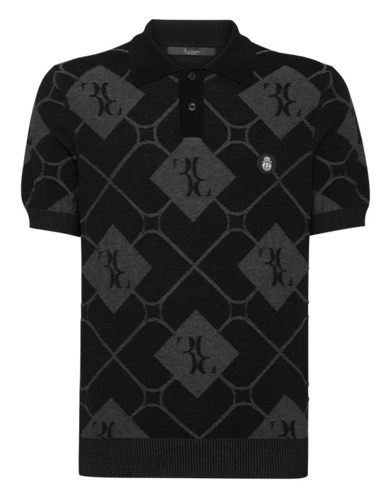 Товар черного цвета с внутренней стороны