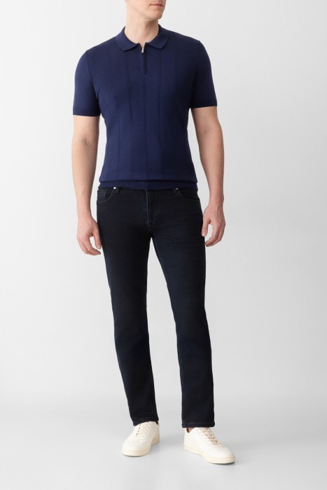 Товар синего цвета с внутренней стороны