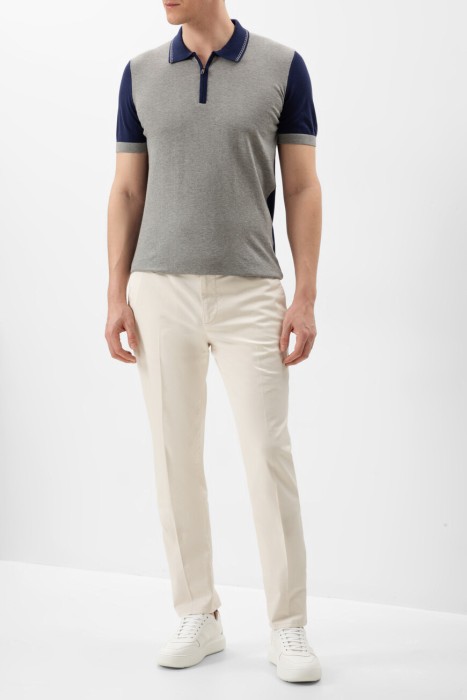 Товар синего цвета с внутренней стороны