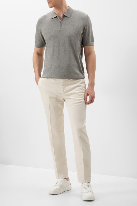 Товар серого цвета с внутренней стороны