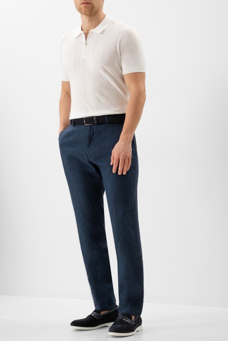 Товар белого цвета с внутренней стороны