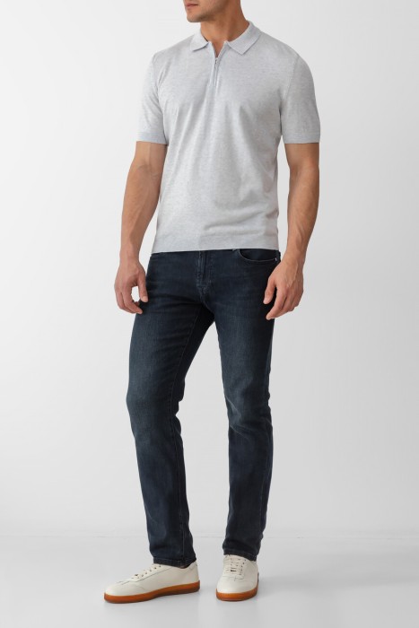 Товар серого цвета с внутренней стороны