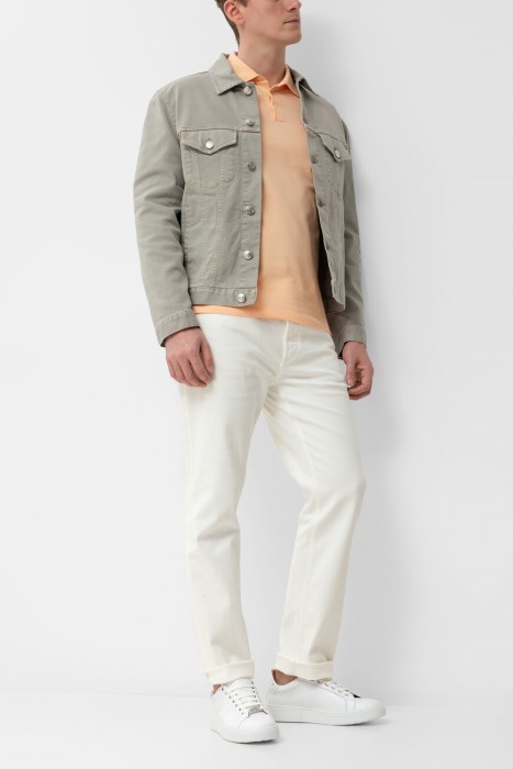 Товар оранжевого цвета с внутренней стороны