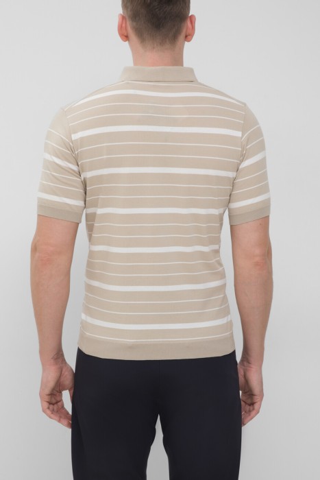 поло  по цене 25750 руб вид справа