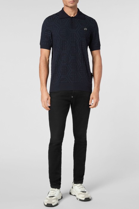 Товар синего цвета с внутренней стороны