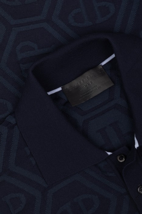 поло  из шерсти спереди