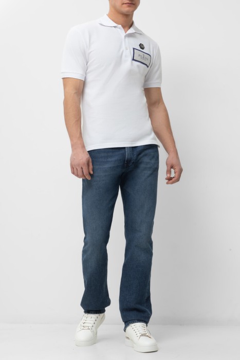 Товар белого цвета с внутренней стороны