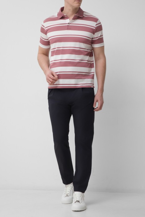 Товар белого цвета с внутренней стороны