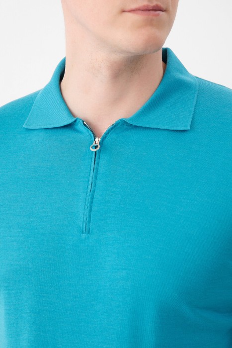 поло  из англии вид сбоку