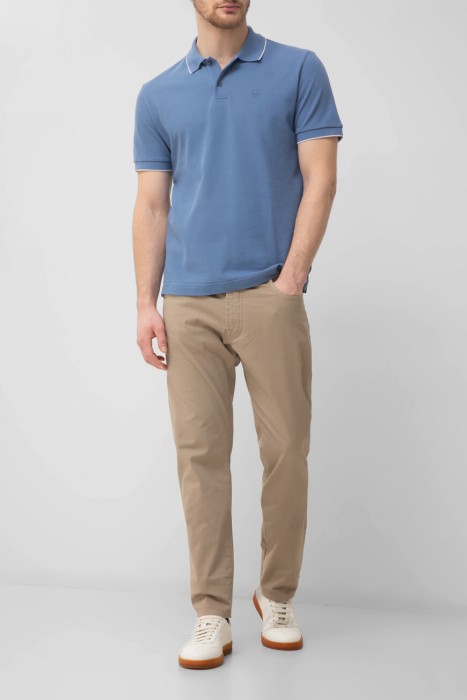 Товар синего цвета с внутренней стороны