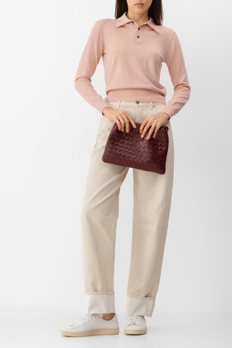 Товар розового цвета с внутренней стороны