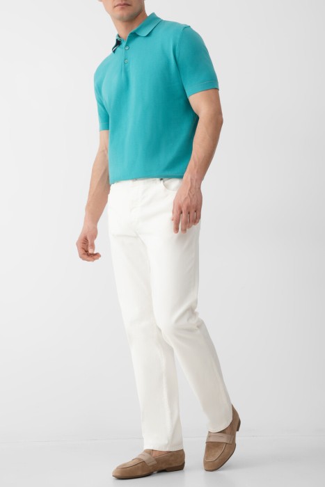 Товар зеленого цвета с внутренней стороны