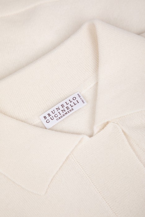 поло  из кашемира спереди