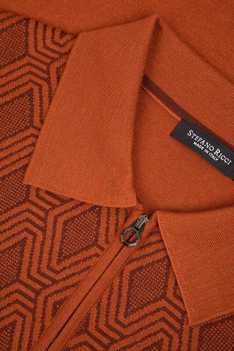 поло  из шерсти спереди