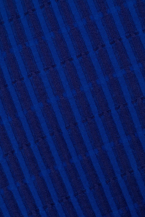 поло  универсального стиля с лицевой стороны