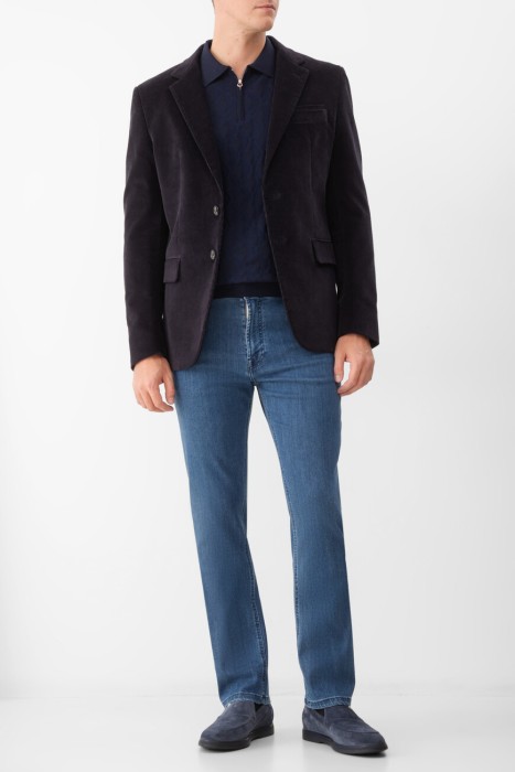 Товар синего цвета с внутренней стороны