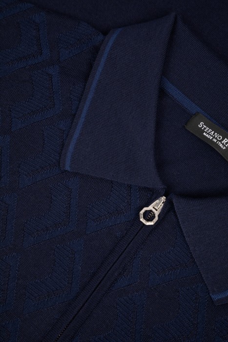 поло  из шерсти спереди