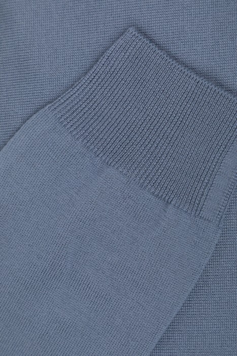 поло  универсального стиля с лицевой стороны