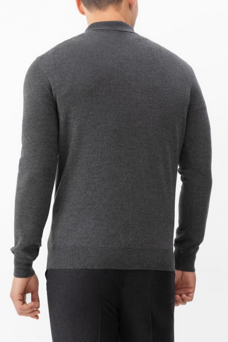 поло  от бренда corneliani вид слева