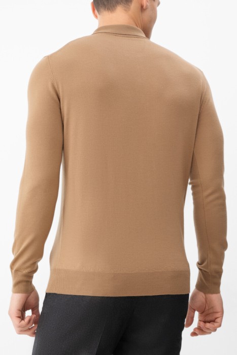 поло  от бренда corneliani вид слева