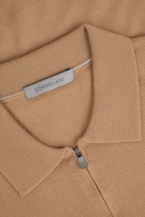 поло  из шерсти спереди