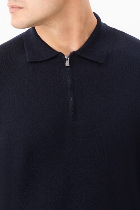 поло  из италии вид сбоку