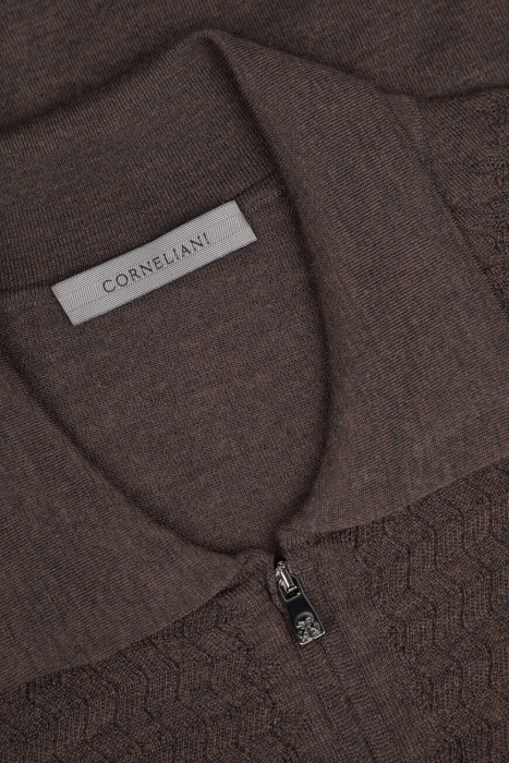 поло  из шерсти спереди