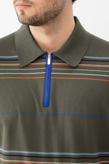 поло  из италии вид сбоку