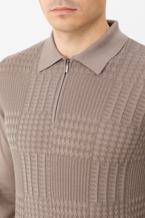 поло  из италии вид сбоку