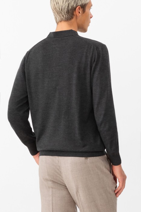 поло  по цене 18500 руб вид справа