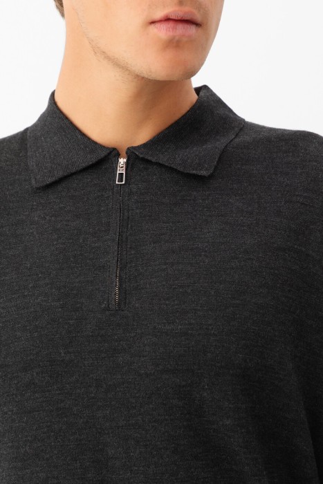 поло  из италии вид сбоку